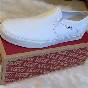 CANVAS WHITE VANS